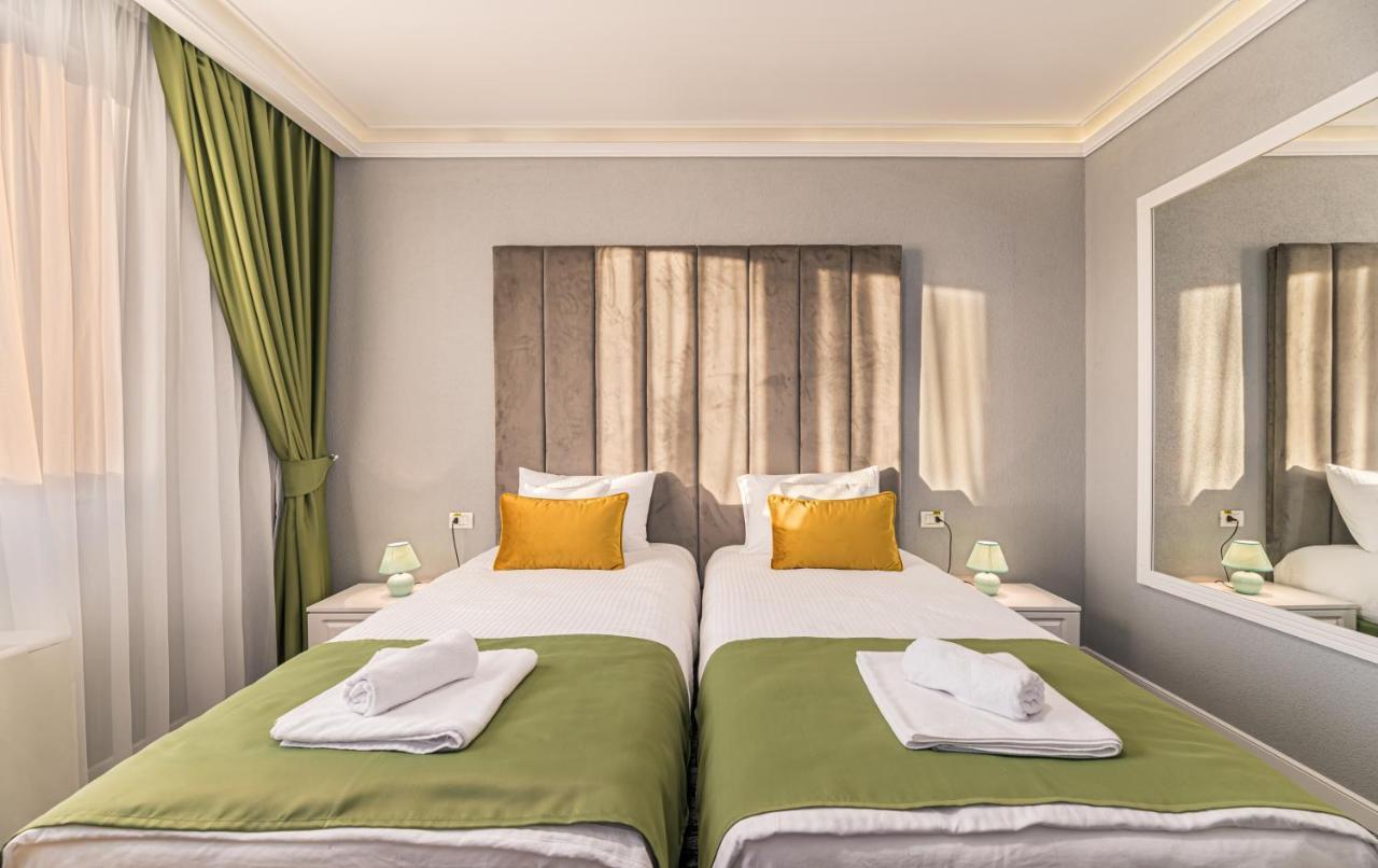 Stejarii Resort Ineu  Ngoại thất bức ảnh