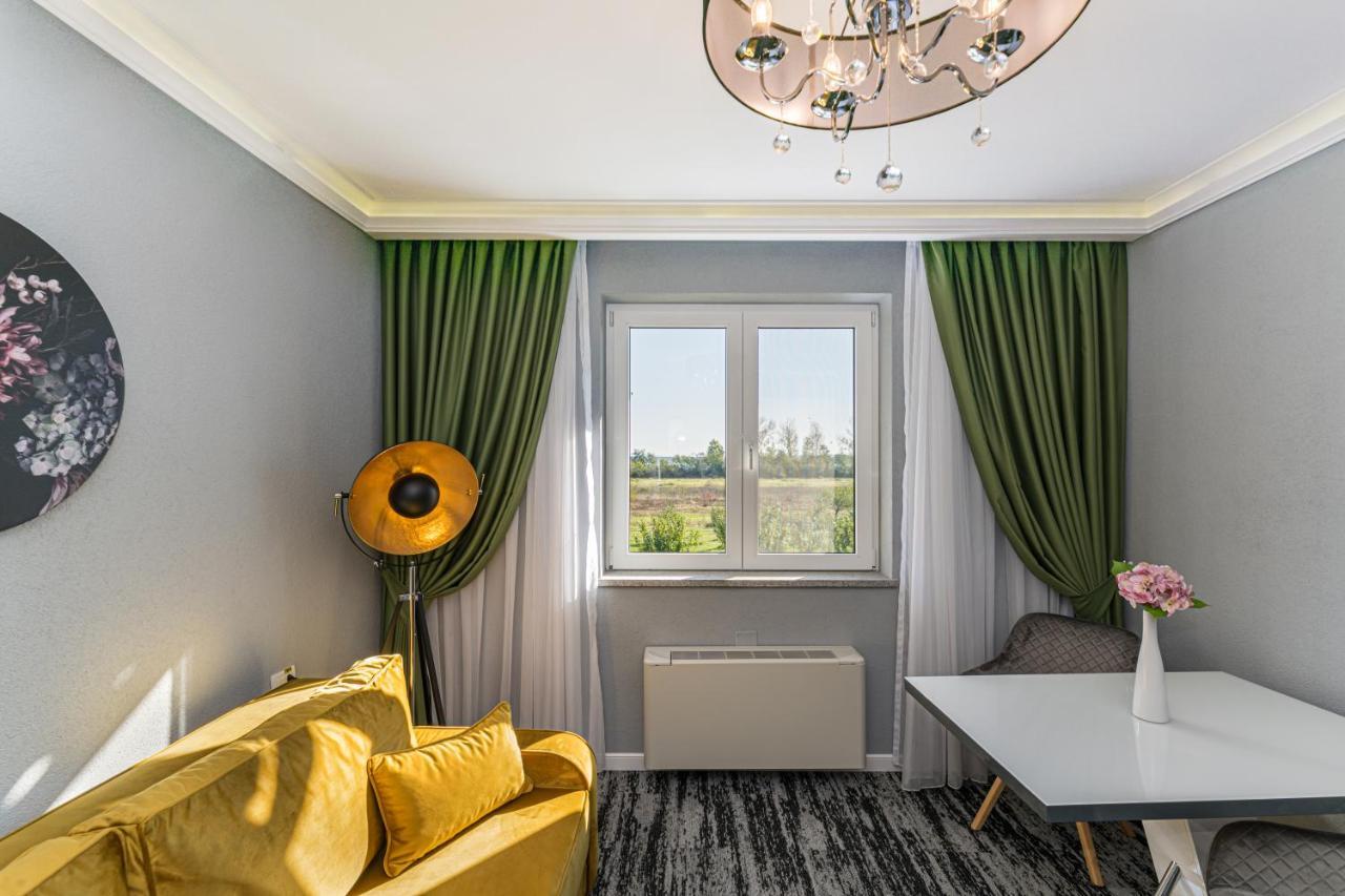 Stejarii Resort Ineu  Ngoại thất bức ảnh